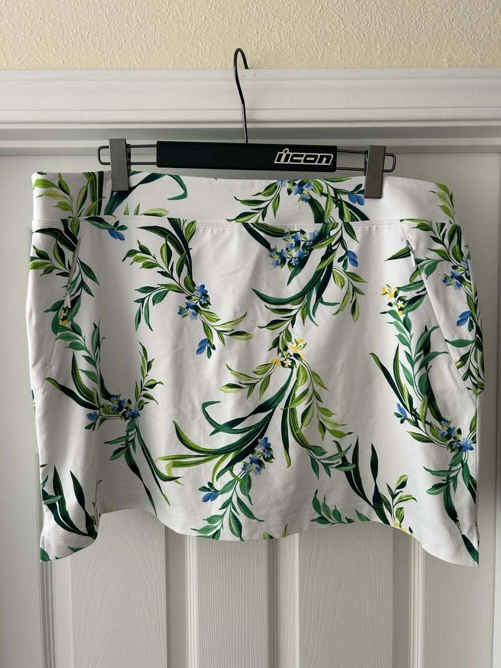 Tommy Bahama IslandZone Floral Skort Size XL